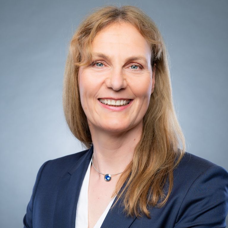 Dr. Silke Meyer-Rollwage